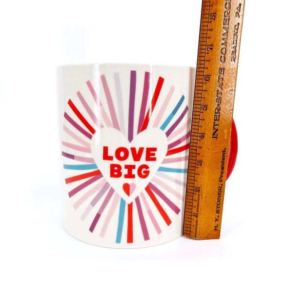 Hallmark LOVE BIG Oversized Mug Cup 64oz  Rainbow Heart GIANT Novelty Mug - Picture 8 of 9